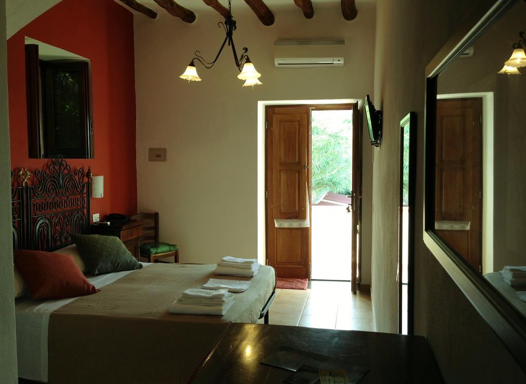 B&B La Goletta Di Salina Santa Marina Salina Zimmer foto